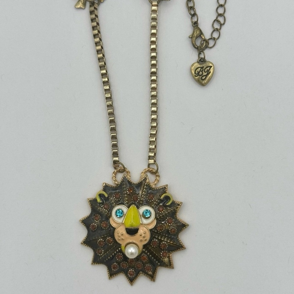 Betsey Johnson Unique Lions Head with Pearl Pendant and 2 Gold Bows Necklace